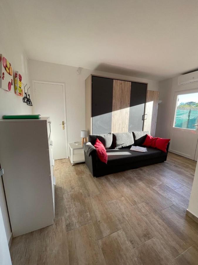 Le Club Des Cigales Appartement Hyères Buitenkant foto