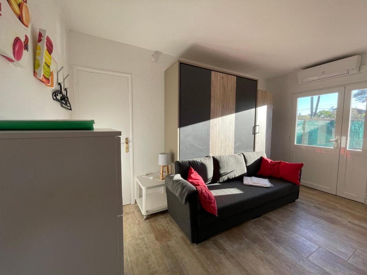 Le Club Des Cigales Appartement Hyères Buitenkant foto