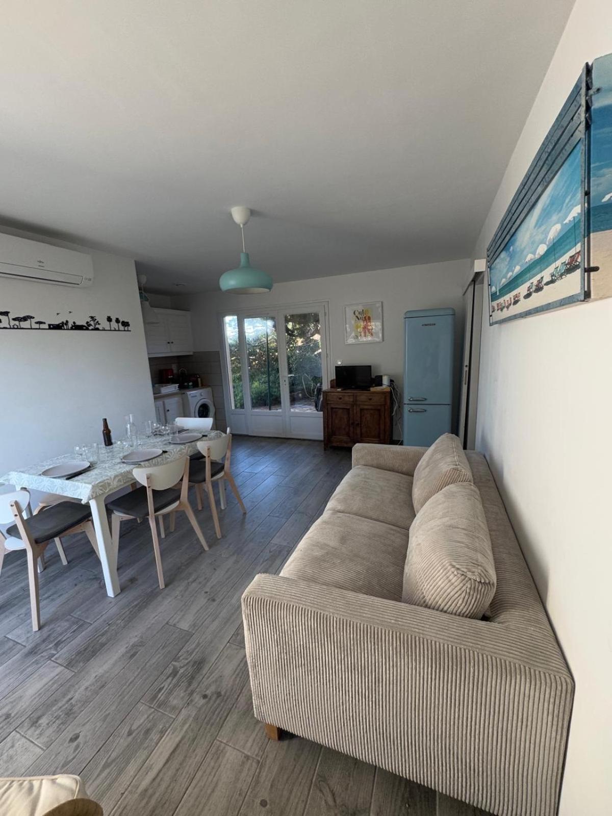 Le Club Des Cigales Appartement Hyères Buitenkant foto